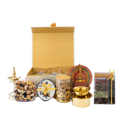 Premium Onam Celebration Hamper – Spices, Nilavilaku, Kathakali, Jaggery Chips & More