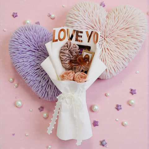 Valentine's Hamper - Heartfelt Valentine Gift Bouquet