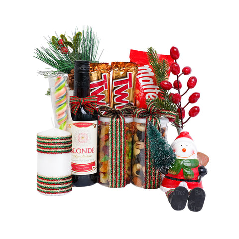 Christmas Gourmet Delight Hamper – Chocolates, Nuts & Festive Treats